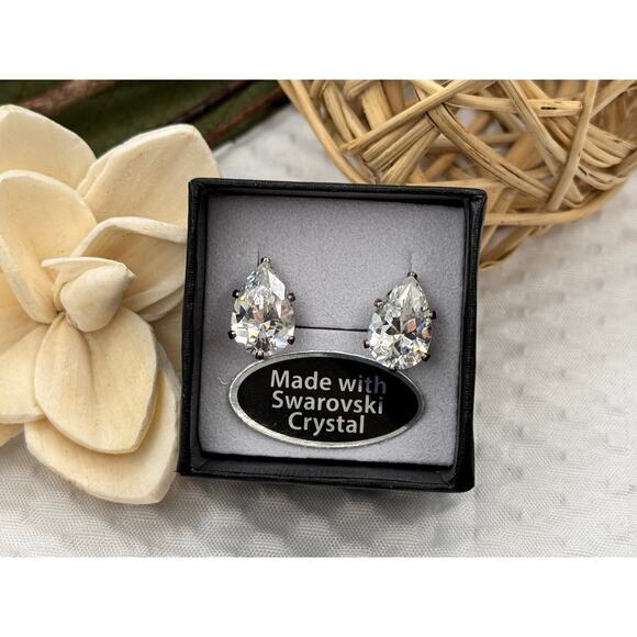 Teardrop Swarovski Crystal Earrings – Post Back - New in Gift Box - Picture 3 of 8